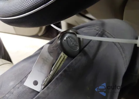 2011 Toyota Avalon from USA, damaged, VIN 4T1BK3DB7BU382406